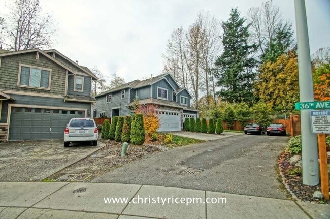 Building Photo - 15912 36th Ave W