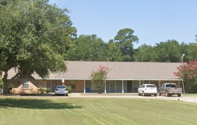 Foto del edificio - 1303 Martin Luther King Dr