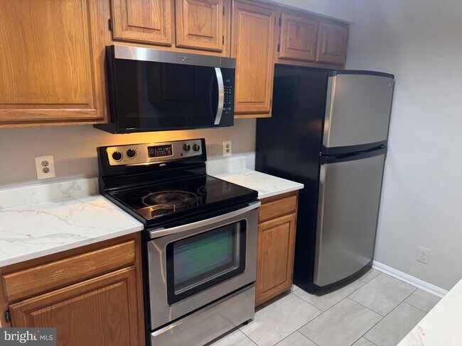 Foto del edificio - 240 S Reynolds St