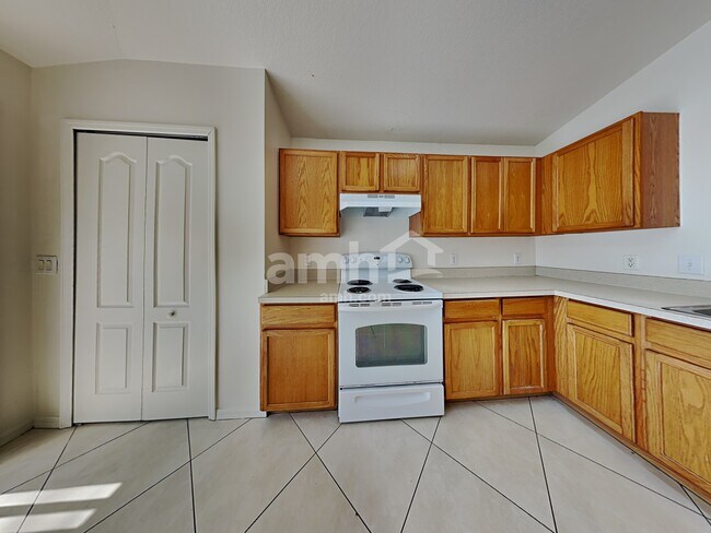 Foto del edificio - 1611 Marsh Wood Dr