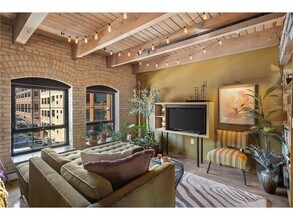 Building Photo - 404 N Washington Ave