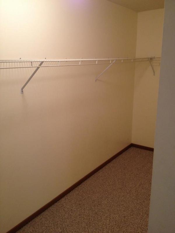 Building Photo - 115 S. Madison St Unit 11