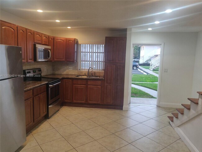 Building Photo - 7344 SW 82nd St