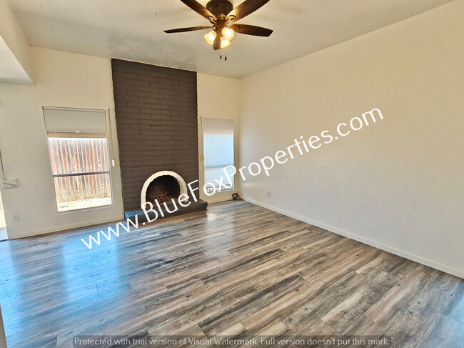 Building Photo - 1802 S Sunburst Pl