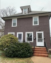 Building Photo - 35 Linden Ln