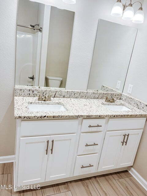 Building Photo - Lucedale! New home for rent!
