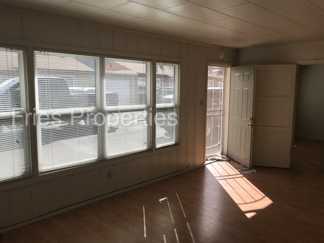 Foto del edificio - 380 L St