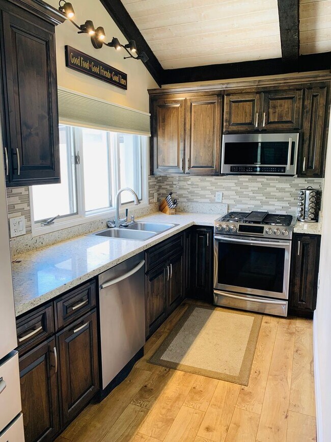 Foto del edificio - Studio for rent in South Temecula all util...