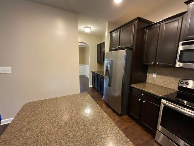 Building Photo - 2505 Clear Pines Ct