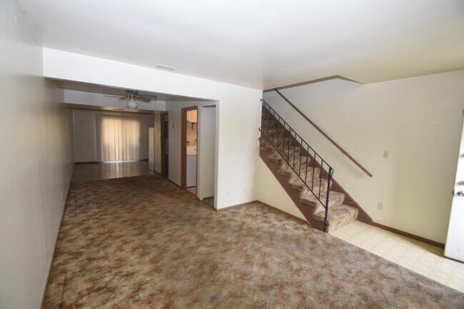 Foto del edificio - 3782 W 73rd Pl