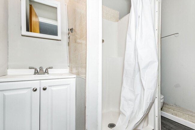 Building Photo - Affordable, One Bedroom by WSU! All Bills ...