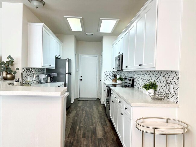 Foto del edificio - 75 Blue Creek Pl