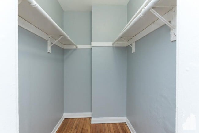 Building Photo - 0 bedroom in Chicago IL 60640