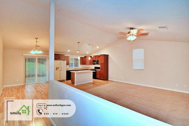 Foto del edificio - 2381 Yellow Finch Way