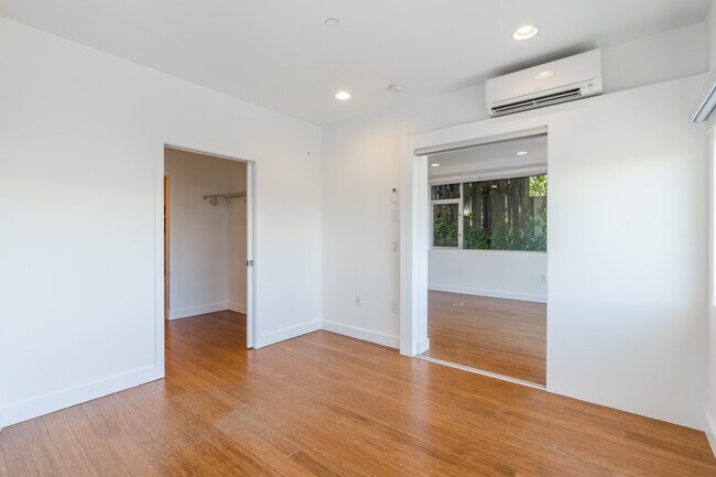 Master Bedroom W/walk in Closet - 2731 Boylston Ave E