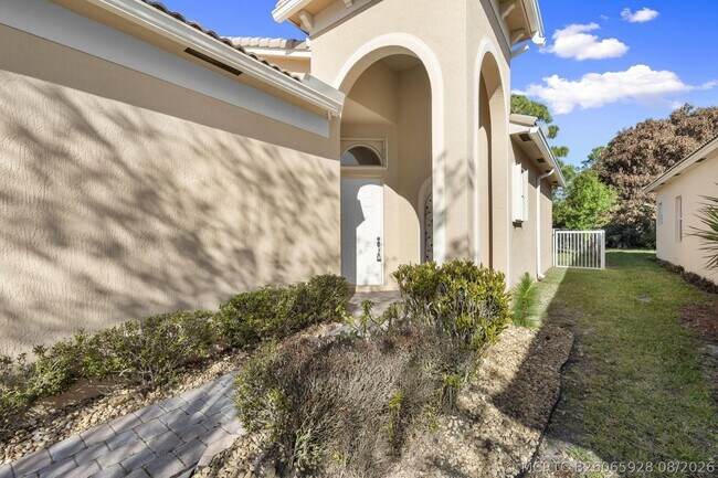 Building Photo - 5627 Sunberry Cir