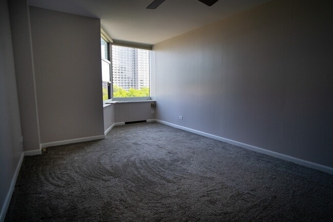 Foto del edificio - 720 W Gordon Terrace