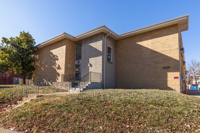 Foto del edificio - 4305 Virginia Ave