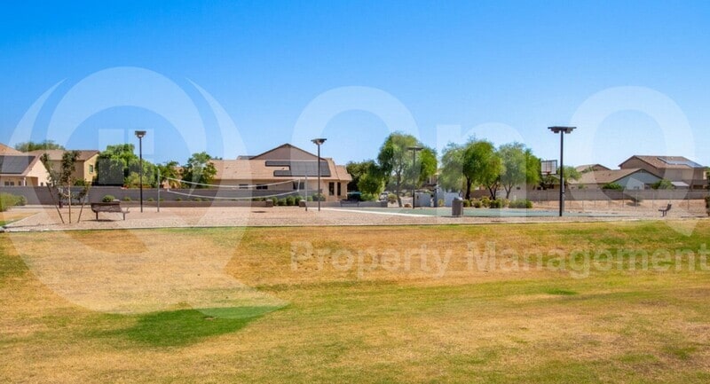 Building Photo - 1265 W Vineyard Plains Dr