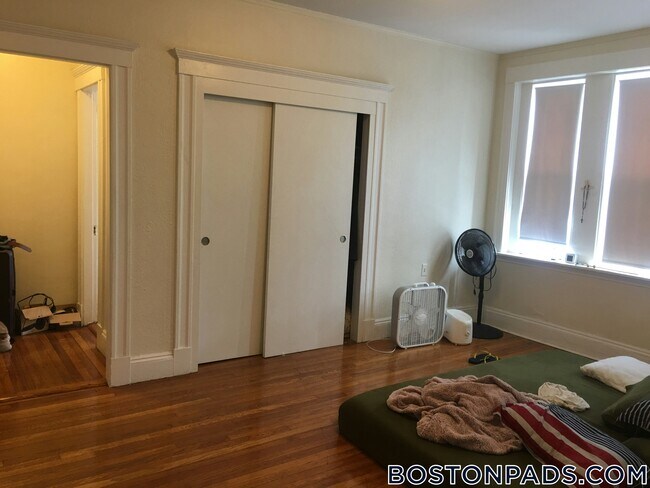Building Photo - 1171 Boylston St