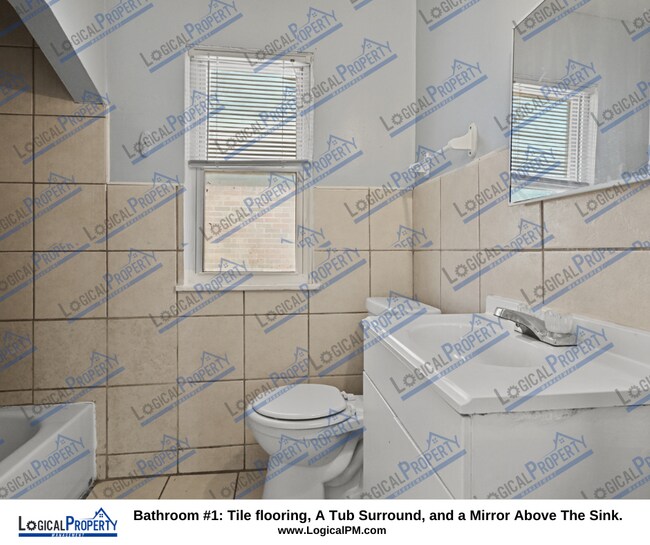 Foto del edificio - Charming 3 Bed/1Bath w/1.5 Car Grg, Fireplace