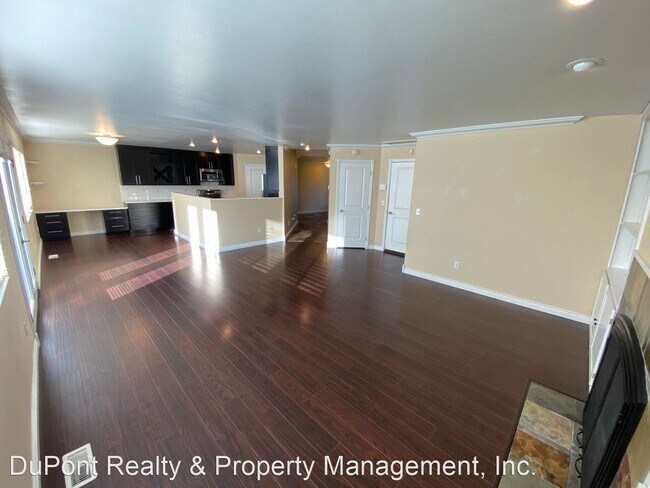 Foto del edificio - 3 br, 2.5 bath House - 3915 Waller Rd E