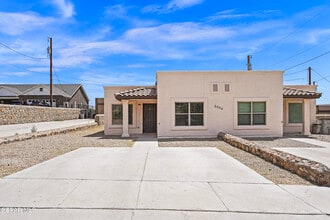 Building Photo - 8804 Eclipse St