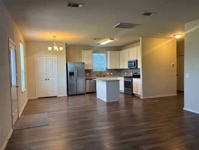 Building Photo - 24102 Silver Sunset Ln