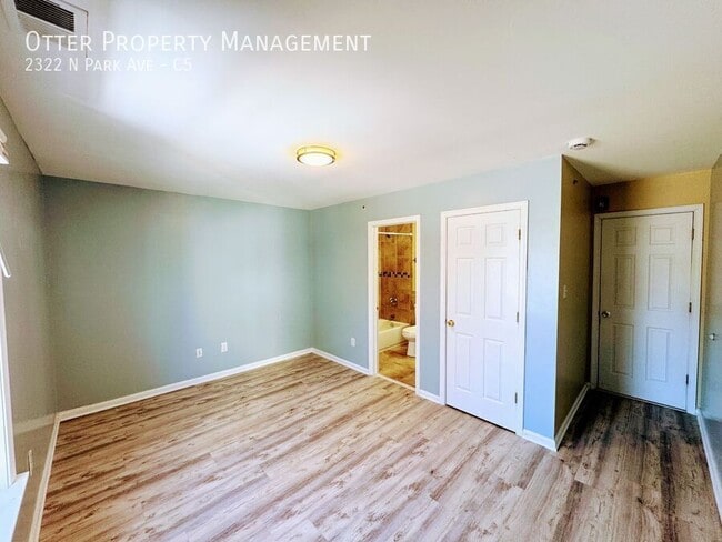 Photo - 2322 N Park Ave Apartment