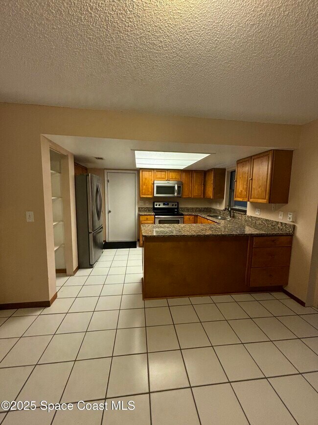 Foto del edificio - 1201 NE Tropicana Rd