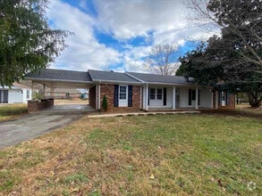 Building Photo - 2950 Plano Rd