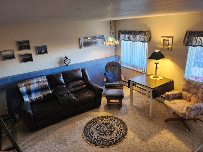 Building Photo - 422 1/2 Prospectors Point