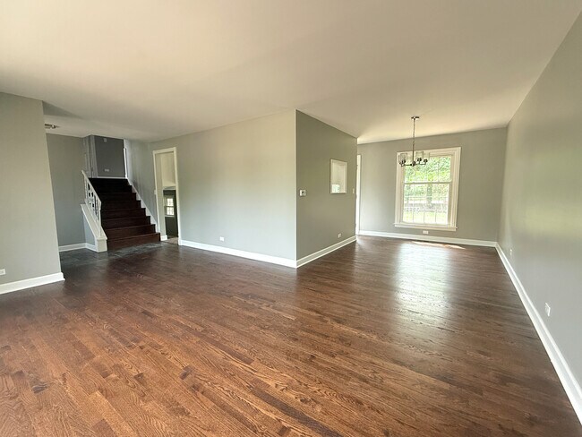Foto del edificio - 1807 S Surrey Ridge Dr