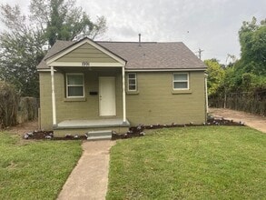 Building Photo - 1991 S Dianne Cir