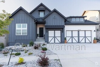 Building Photo - 858 Sword Dancer Dr