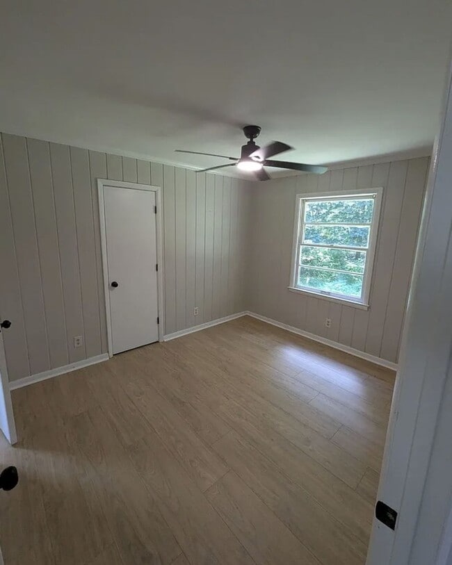 Building Photo - 2846 Kenhill Dr