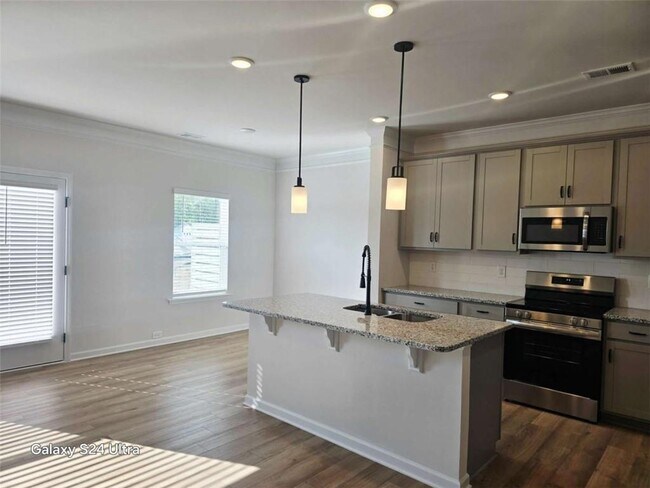 Foto del edificio - 2625 Ravencliff Dr