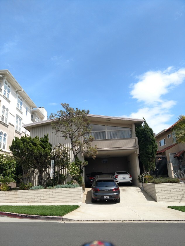 11712 Darlington Ave, Los Angeles, CA 90049 Apartments in Los Angeles