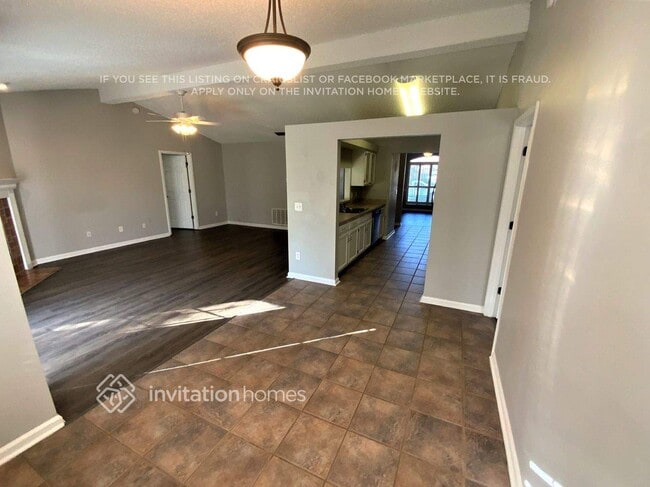 Building Photo - 12015 Stacy Scott Ct