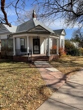 Building Photo - 502 Pike Ave