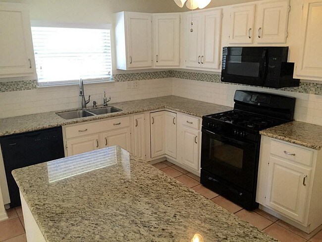 Foto del edificio - 5322 Patrick Henry St