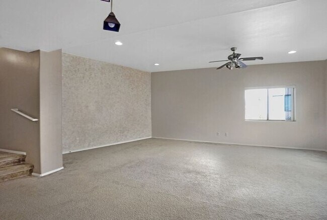 Foto del edificio - 2491 N Silver Mosaic Dr