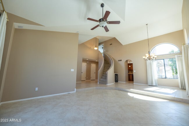 Building Photo - 5713 E Muriel Dr