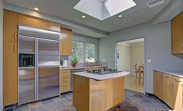 Foto del edificio - 310 S Thurston Ave