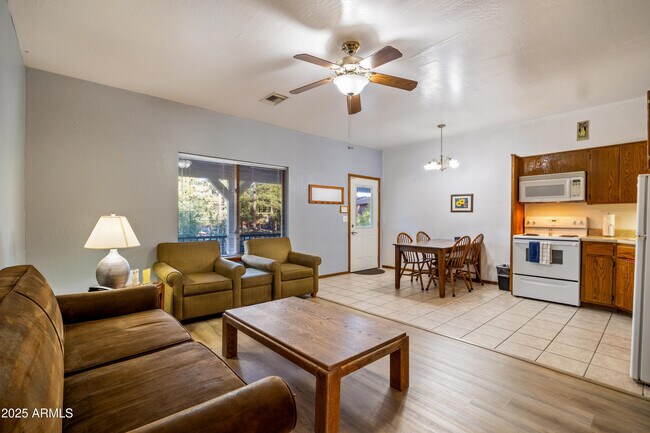 Foto del edificio - 5829 Buck Springs Rd