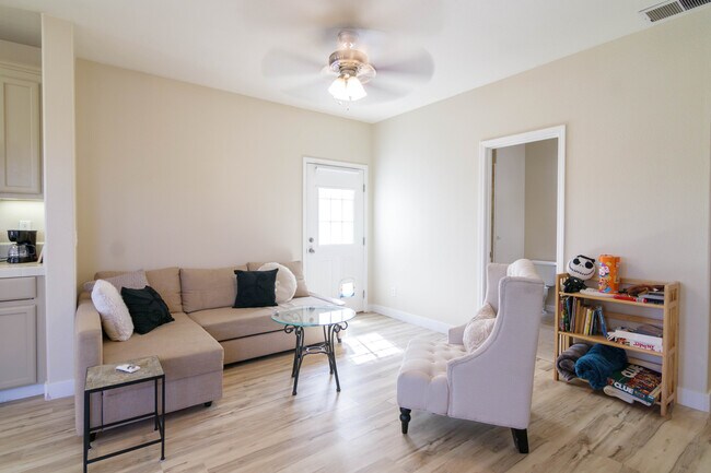 Foto del edificio - 171 Fennel Ct