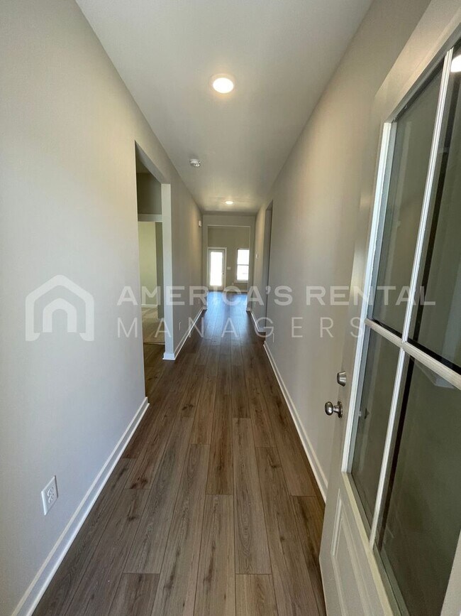 Building Photo - Home for Rent in Cullman, AL!! View with 4...