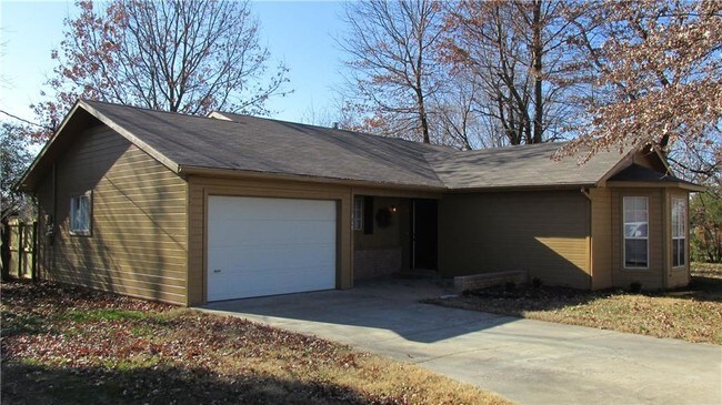 Building Photo - 649 East Highway 264