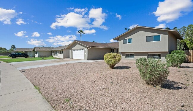 Foto del edificio - 1720 E Hermosa Dr