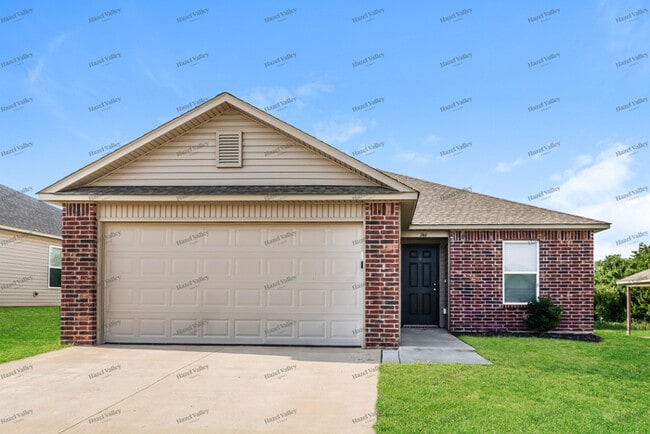 Photo - 746 W Lola Dr (Mustang, OK) House